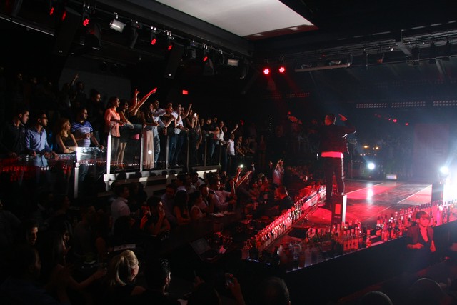Eller Van Buuren & Chris Jones